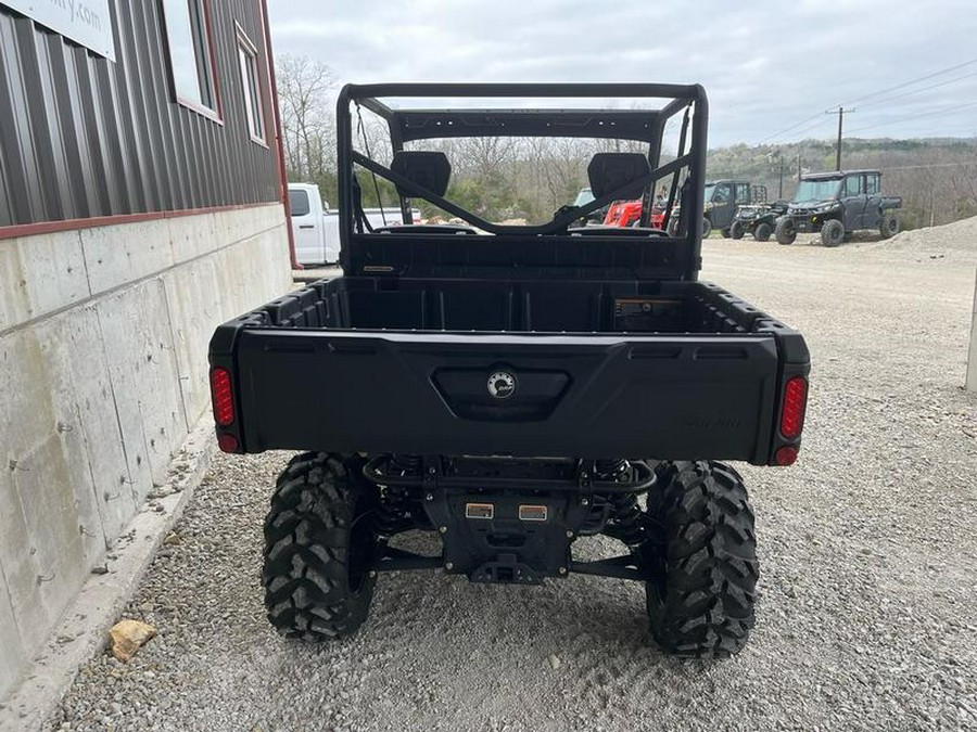 2025 Can-Am® Defender DPS HD10