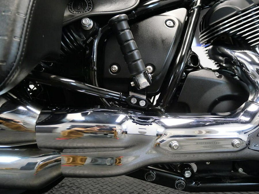 2023 Indian Motorcycle® Super Chief® ABS Black Metallic