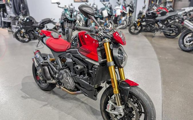 2023 Ducati Monster SP