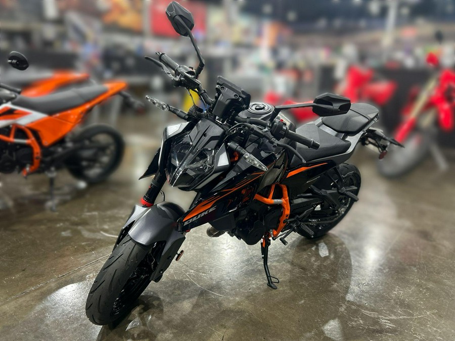 2026 KTM 390 DUKE