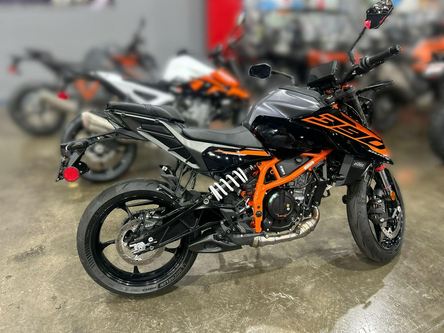 2026 KTM 390 DUKE