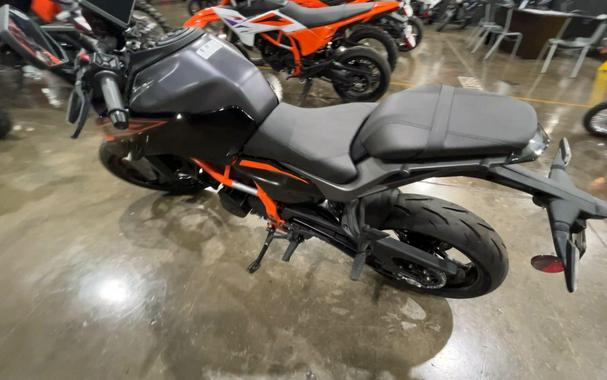 2026 KTM 390 DUKE