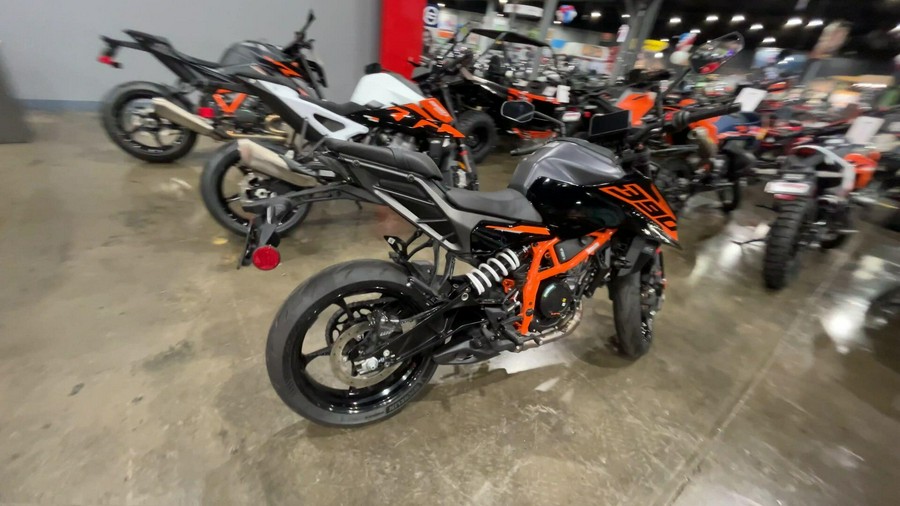 2026 KTM 390 DUKE
