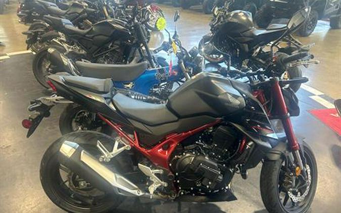 2026 Honda CB750 Hornet E-Clutch