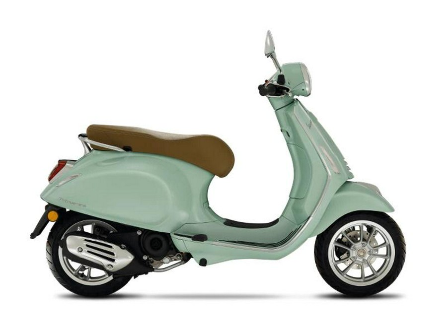 2022 Vespa Primavera 50 30 mph