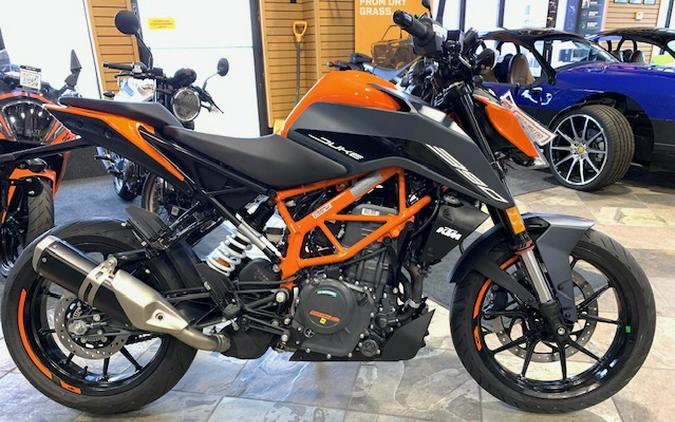 2023 KTM Duke 390