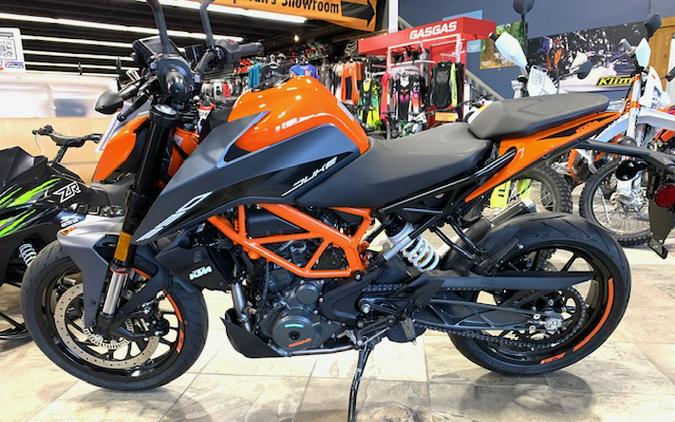 2023 KTM Duke 390