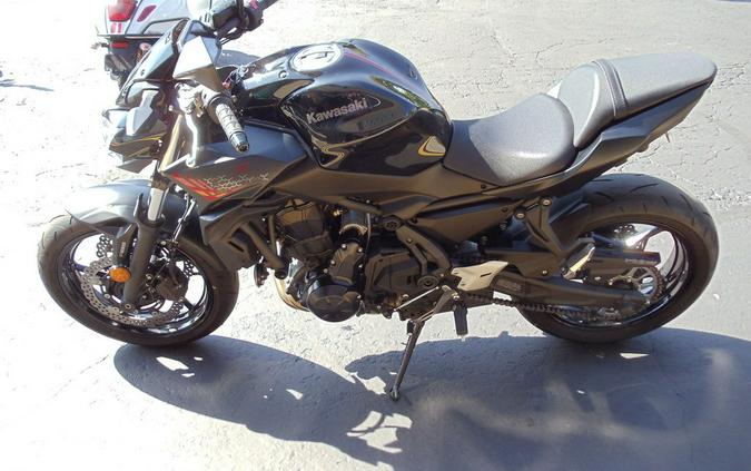 2020 Kawasaki Z650 ABS Metallic Black/Metallic Flat Spark Black