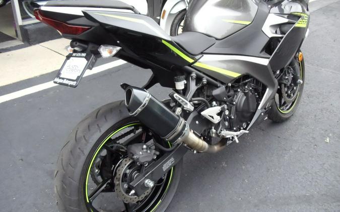 2020 Kawasaki Z650 ABS Metallic Black/Metallic Flat Spark Black