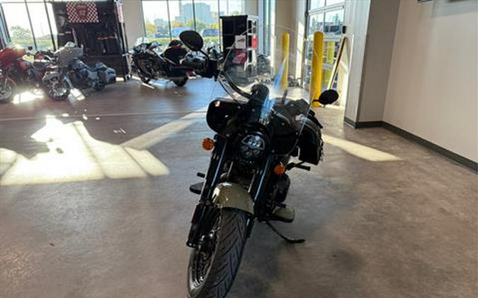 2025 Indian Motorcycle Super Chief Dark Horse