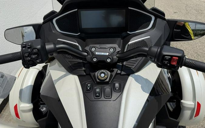 2026 Can-Am Spyder RT Limited Platine