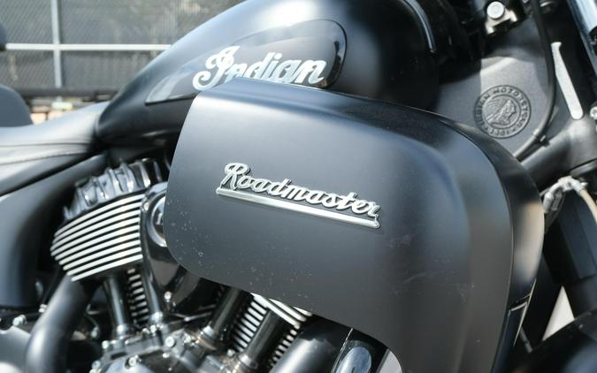 2021 INDIAN MOTORCYCLE ROADMASTER DARK HORSE
