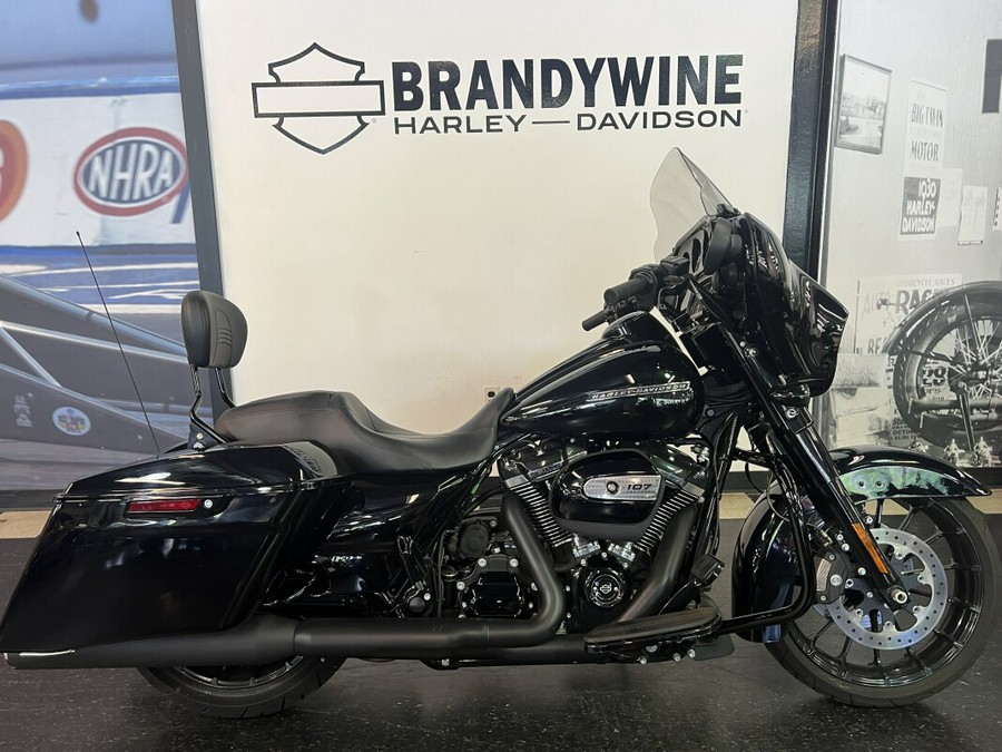 2018 Harley-Davidson Street Glide Special Vivid Black FLHXS