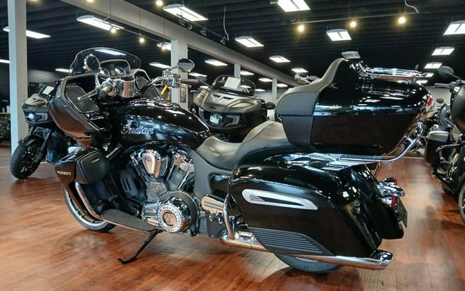 2022 Indian Pursuit Limited Maroon Metallic/Crimson Metallic