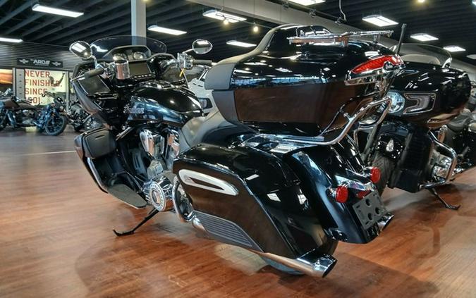 2022 Indian Pursuit Limited Maroon Metallic/Crimson Metallic