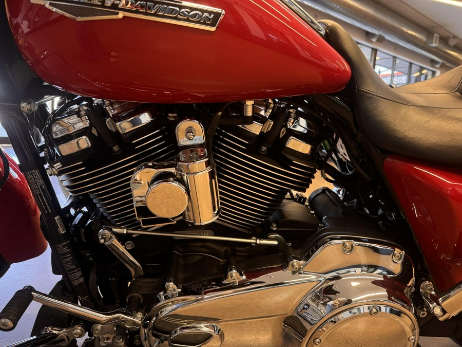 2023 Street Glide FLHX