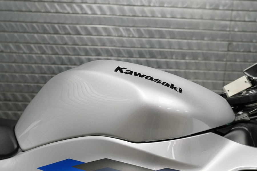2027 KAWASAKI NINJA ZX-6R ABS
