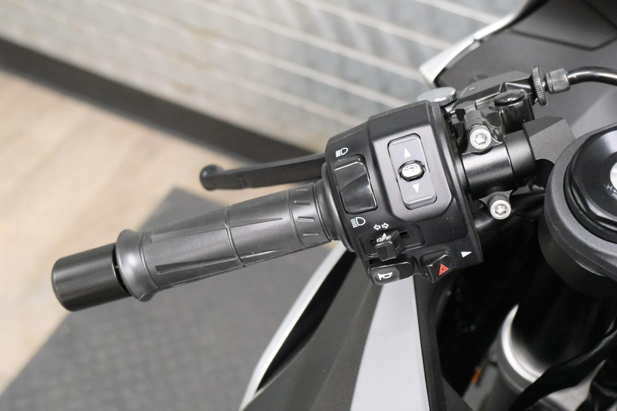 2027 KAWASAKI NINJA ZX-6R ABS