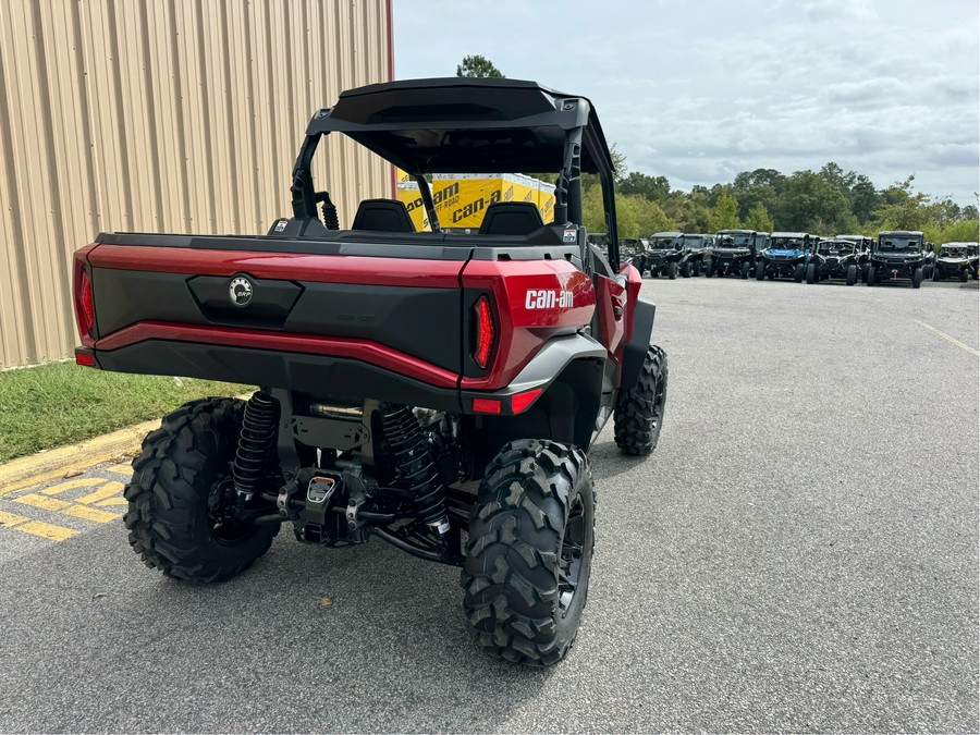 2026 Can-Am Commander XT 700