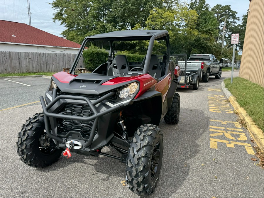 2026 Can-Am Commander XT 700