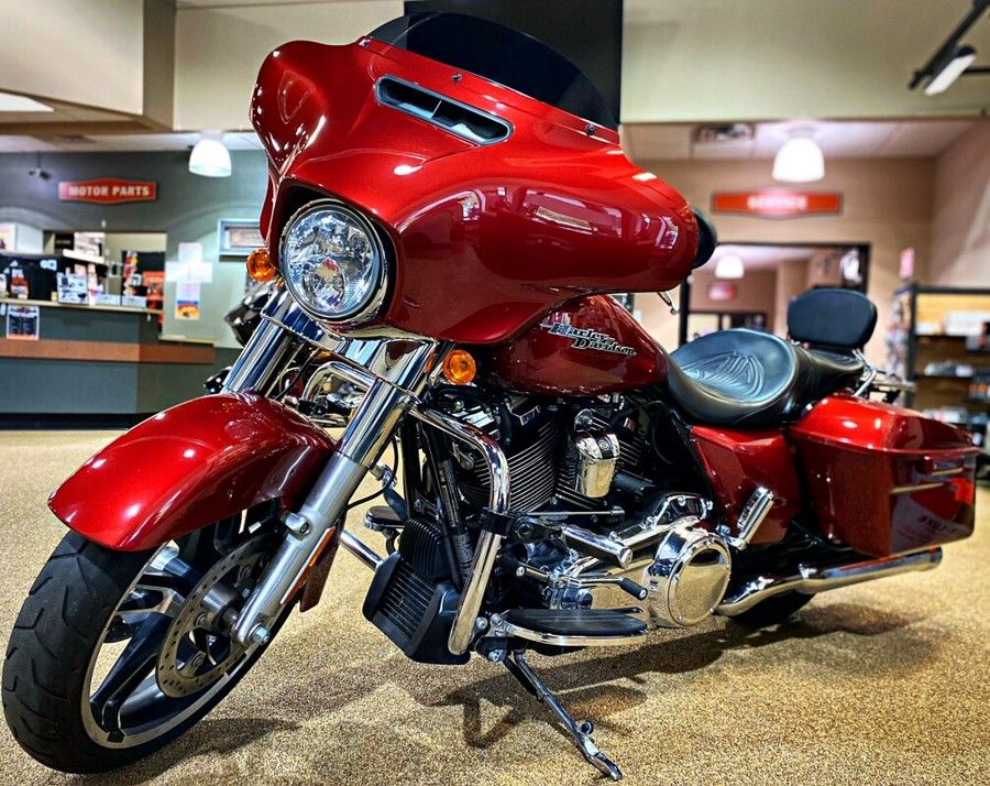 2018 HarleyDavidson Street Glide Wicked Red for sale in Delbarton, WV