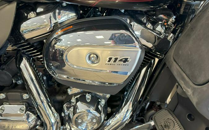 2022 Harley-Davidson Tri-Glide Ultra FLHTCUTG