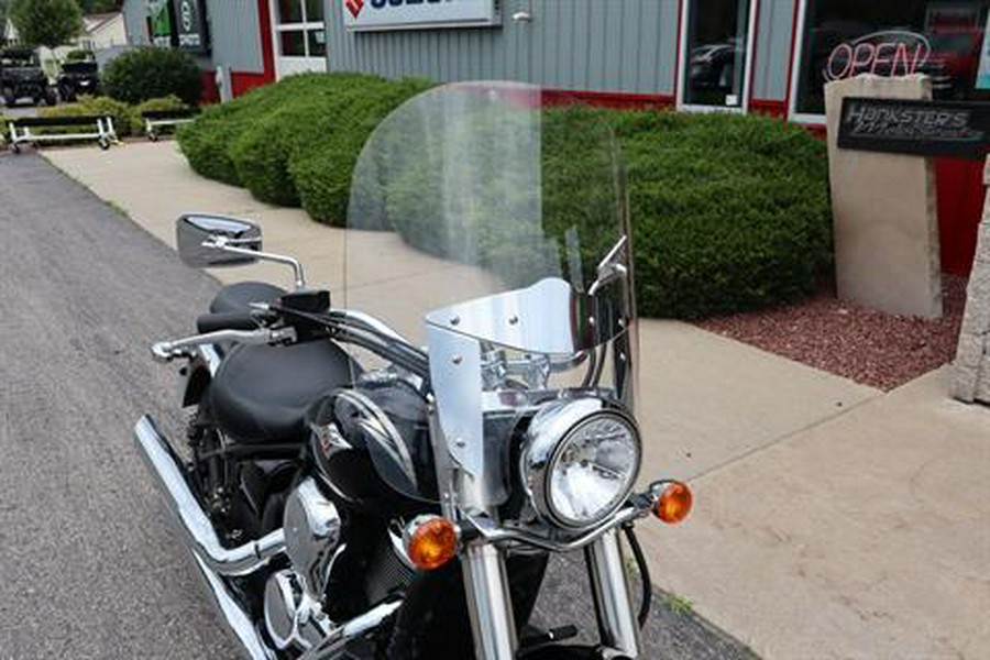 2011 Kawasaki Vulcan® 900 Classic SE