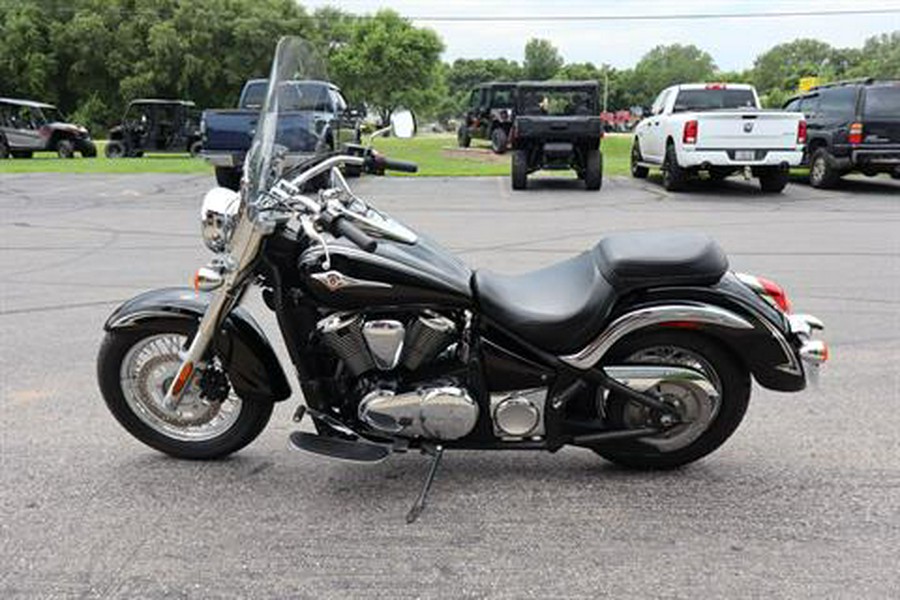 2011 Kawasaki Vulcan® 900 Classic SE