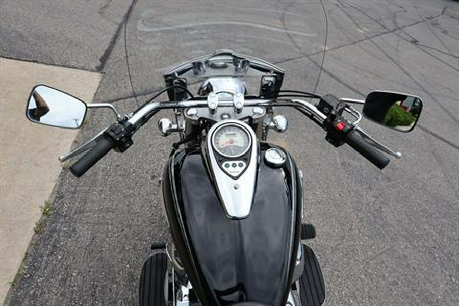 2011 Kawasaki Vulcan® 900 Classic SE