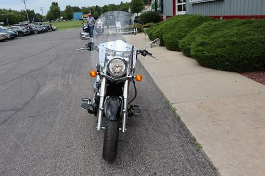 2011 Kawasaki Vulcan® 900 Classic SE
