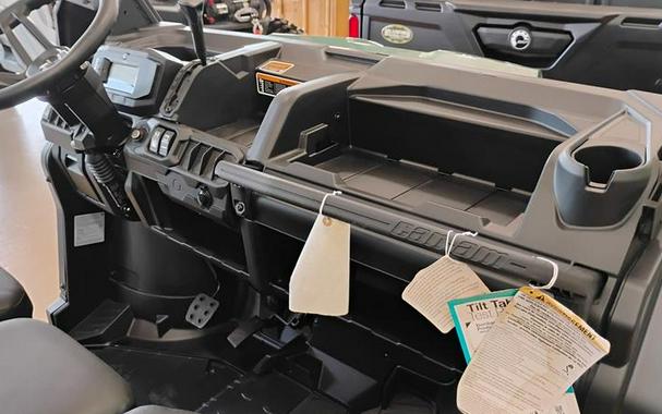 2025 Can-Am® Defender DPS HD7 Compass Green