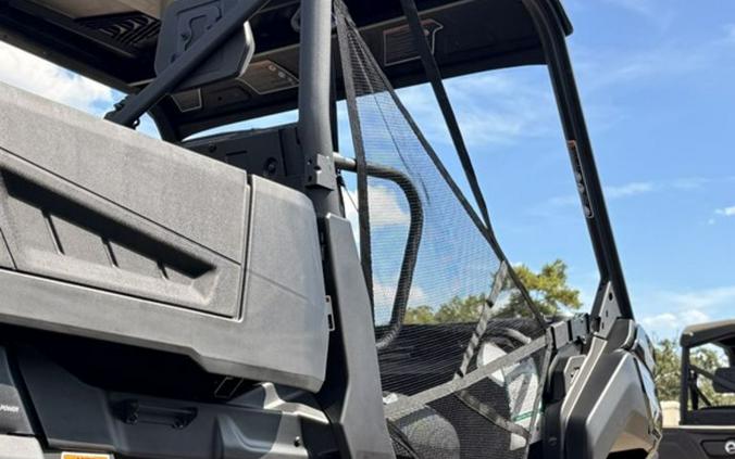 2026 Can-Am® Defender PRO DPS HD10