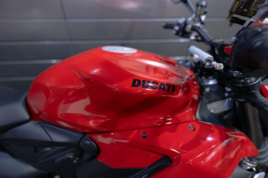 2023 Ducati Streetfighter V2 Ducati Red