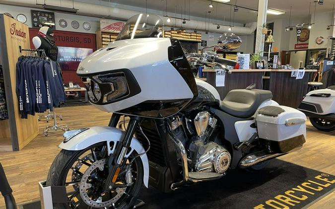 2024 Indian Motorcycle® Challenger® Limited with PowerBand Audio Package Ghost White Metallic