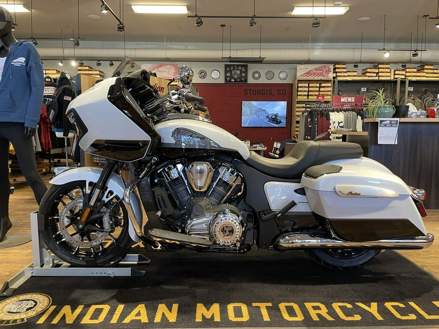 2024 Indian Motorcycle® Challenger® Limited with PowerBand Audio Package Ghost White Metallic