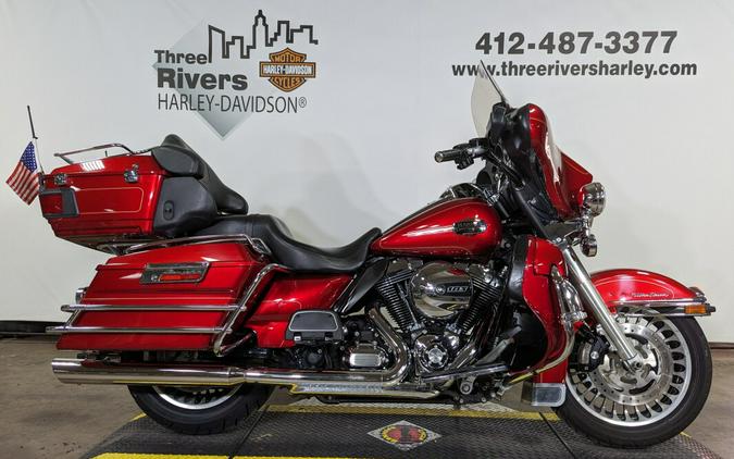 2012 Harley-Davidson Ultra Classic Electra Glide® Ember Red Sunglo