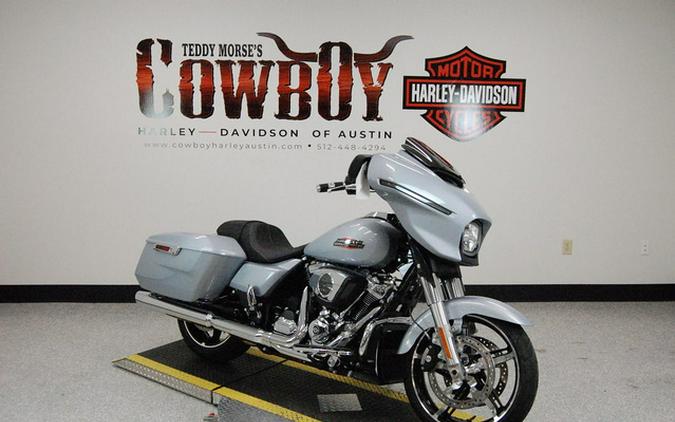 2025 Harley-Davidson FLHX - Street Glide
