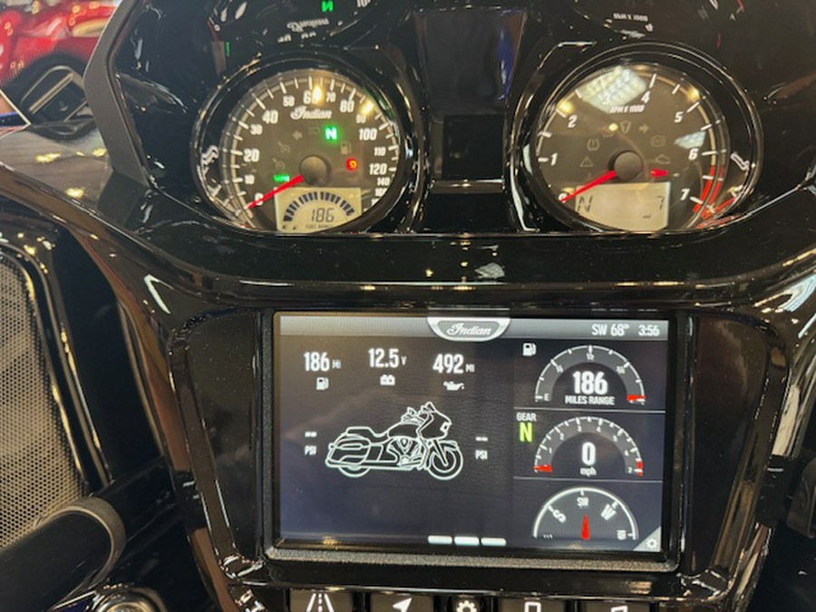 2026 Indian Motorcycle® Challenger Dark Horse®