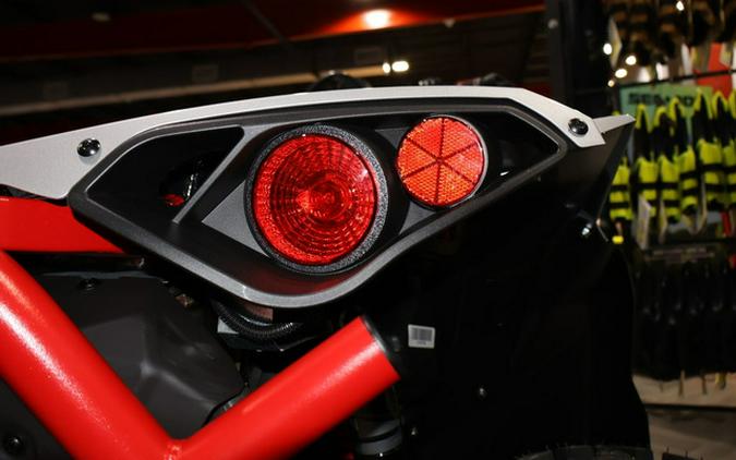 2026 Can-Am Renegade X mr 1000 R Hyper Silver & Legion Red