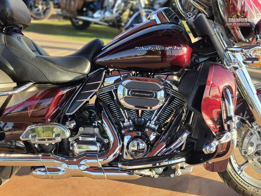 2015 Harley-Davidson® FLHTKSE - CVO™ Limited
