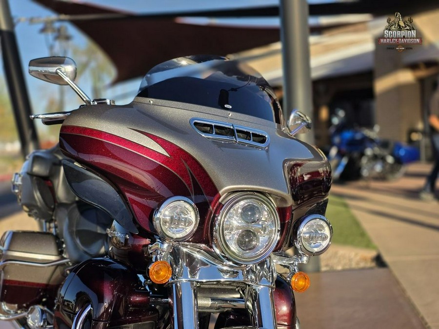 2015 Harley-Davidson® FLHTKSE - CVO™ Limited