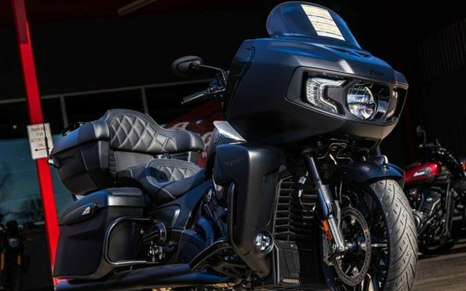 2026 Indian Pursuit Dark Horse 112 W/ Powerband Audio Black