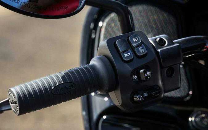 2026 Indian Pursuit Dark Horse 112 W/ Powerband Audio Black