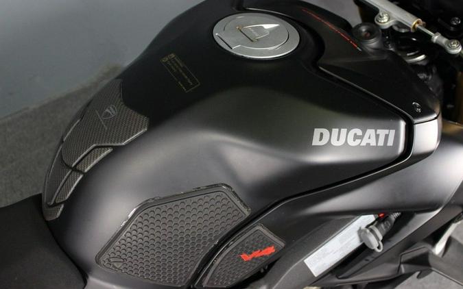 2022 Ducati Streetfighter V4 S