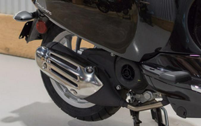 2023 Vespa Primavera 50