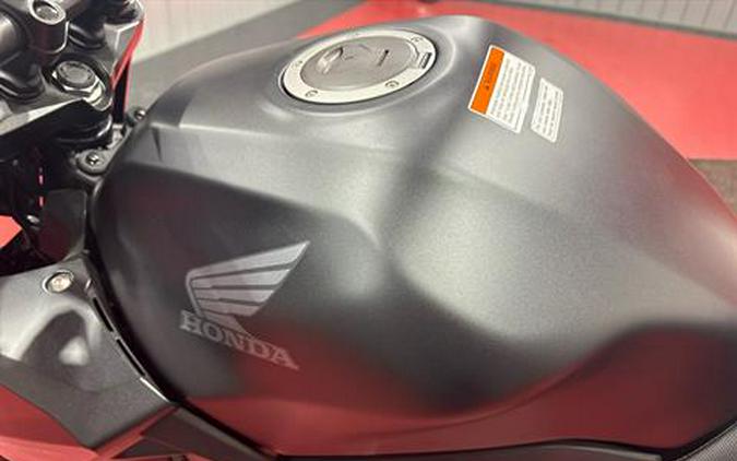 2025 Honda CB500F ABS