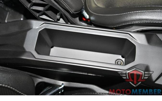 2025 Can-Am Maverick X3 Max X DS Turbo RR With Smart-Shox Triple Black