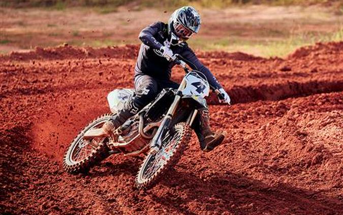 2025 Triumph TF 450-RC Edition