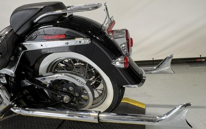 2008 Harley-Davidson® Softail® Deluxe Vivid Black