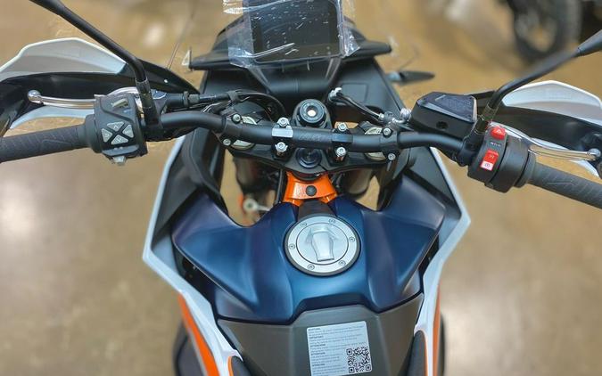 2023 KTM 890 Adventure R